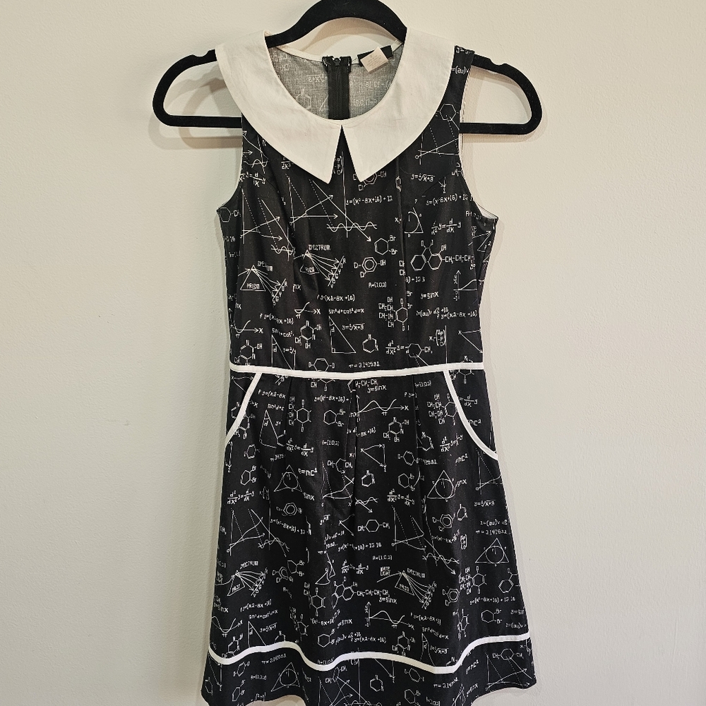 RETROLICIOUS Collared Math Equations Dress - S
